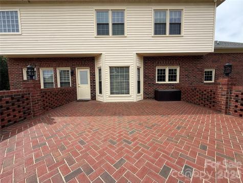 8219 Deer Drive Harrisburg NC 28075