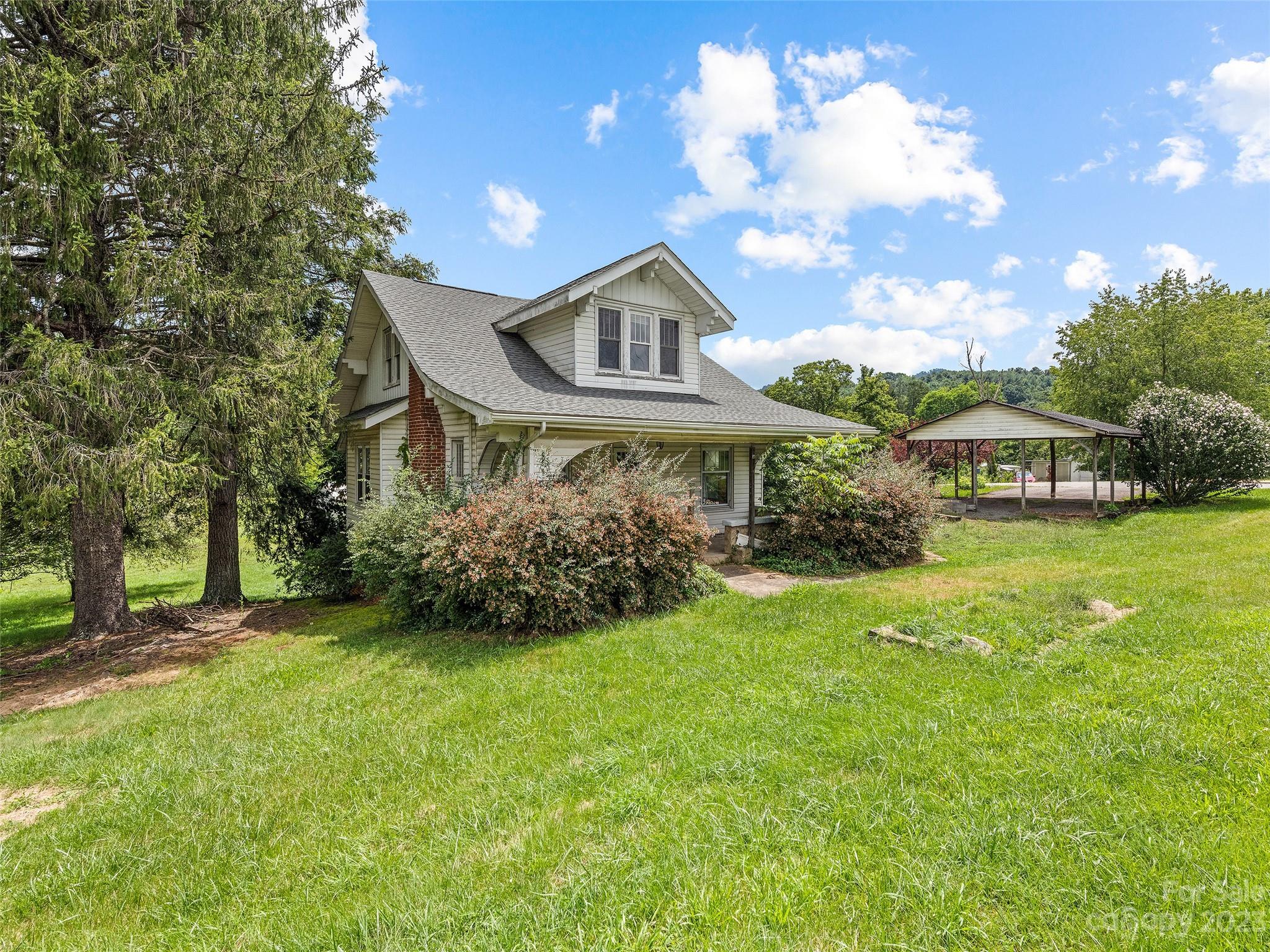 15 Scottdale Road Canton NC 28716