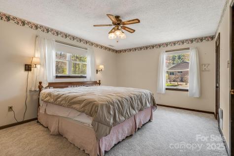 105 White Oak Circle Black Mountain NC 28711