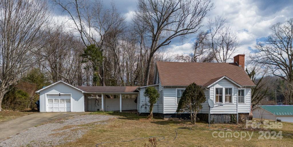 10 Robertson Street Burnsville NC 28714