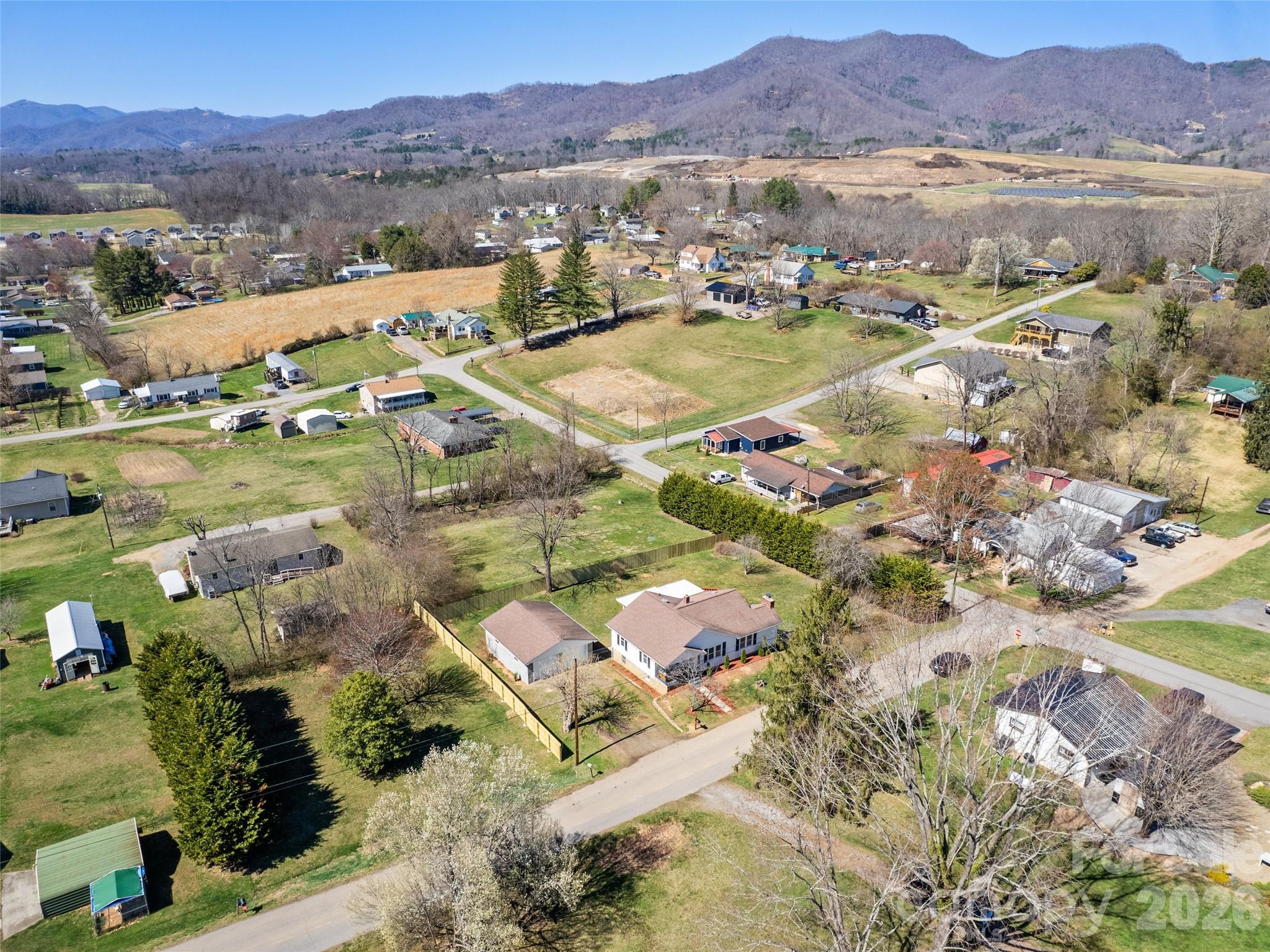 157 Morgan Street Canton NC 28716
