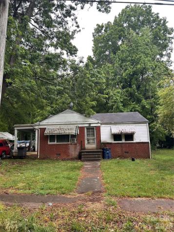 528 Woodlawn Drive Statesville NC 28677