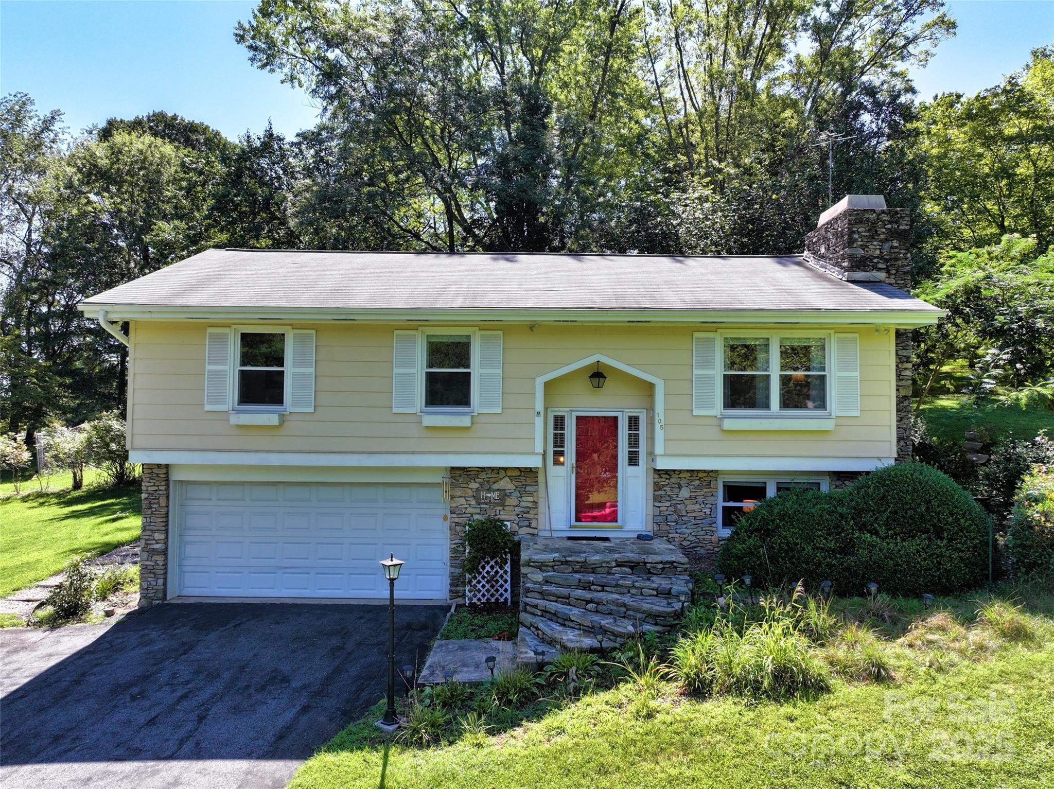 105 Windsong Hills Drive Mills River NC 28759