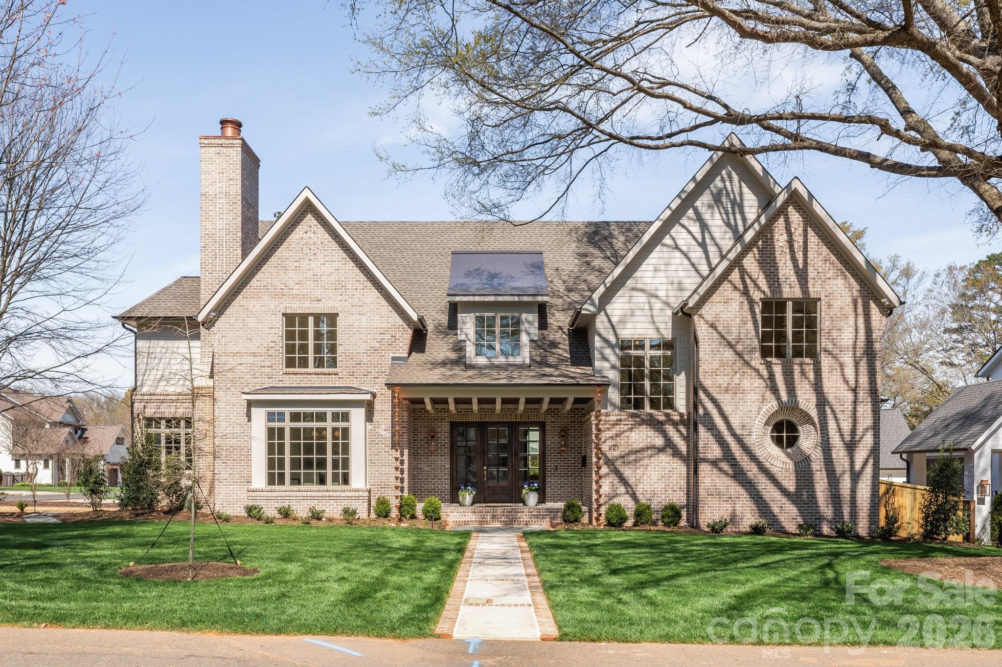 221 N Canterbury Road Charlotte NC 28211
