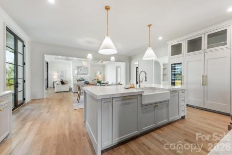 221 N Canterbury Road Charlotte NC 28211