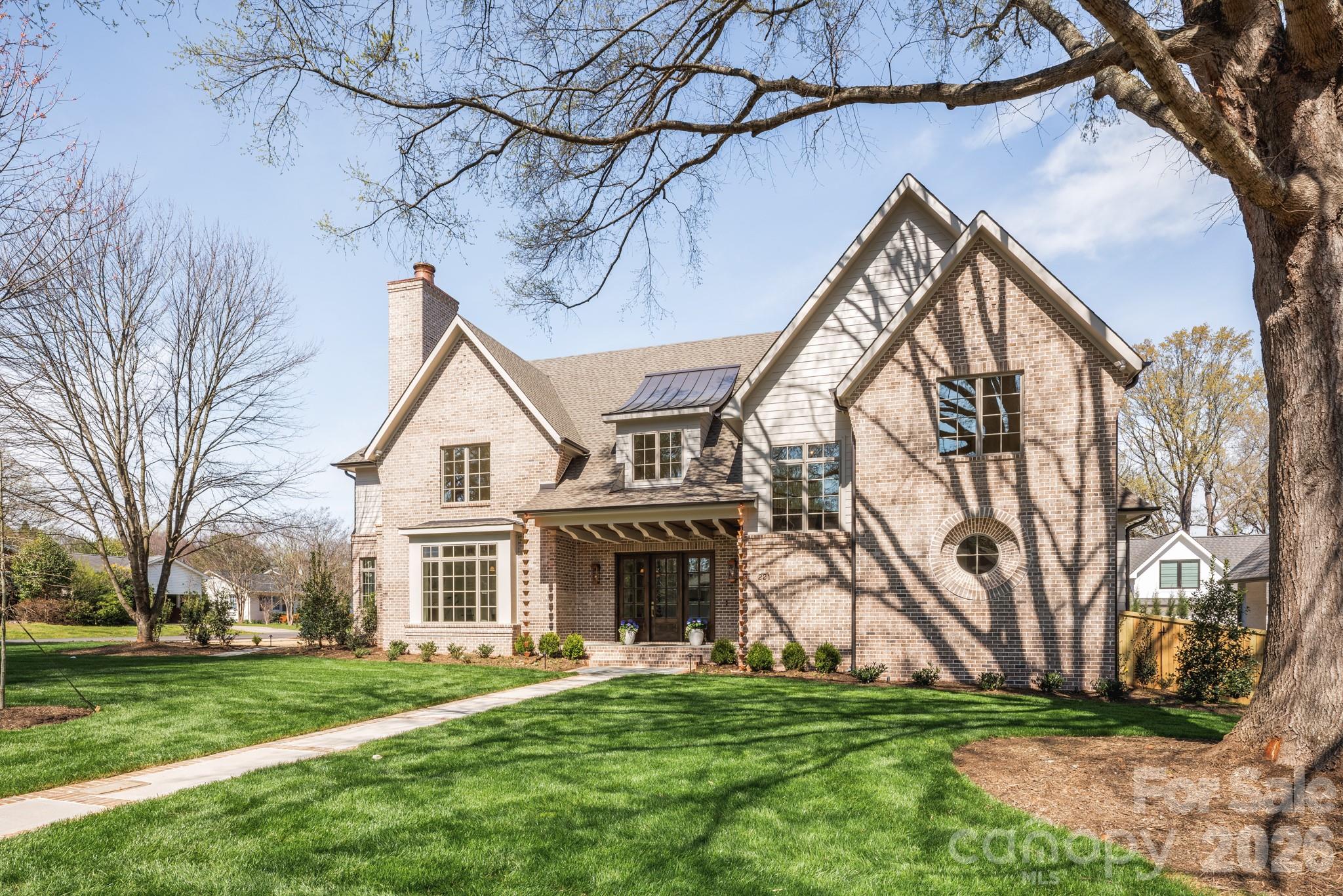 221 N Canterbury Road Charlotte NC 28211