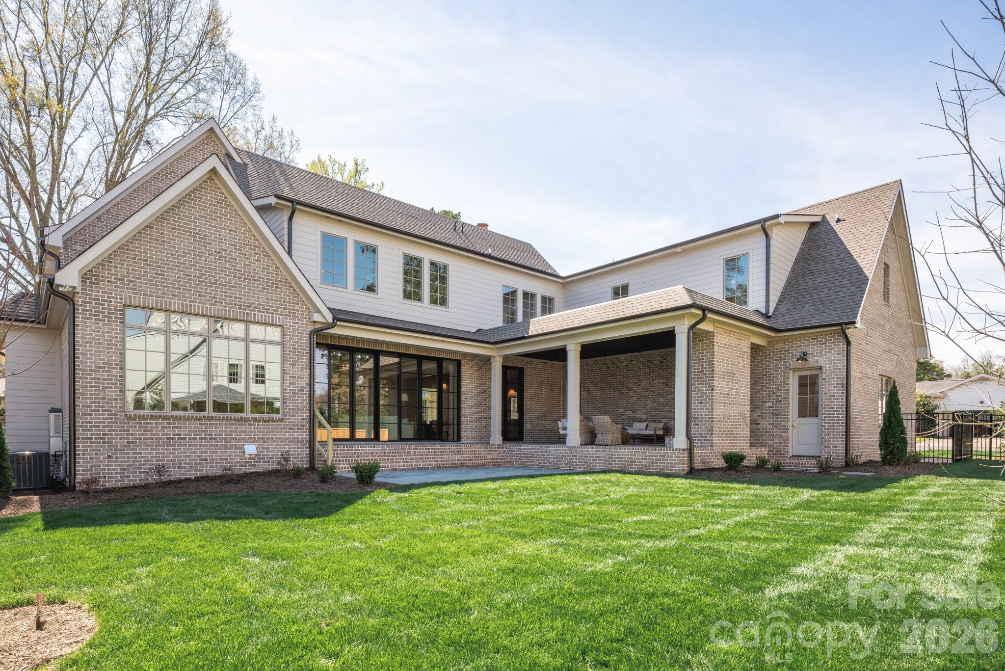 221 N Canterbury Road Charlotte NC 28211