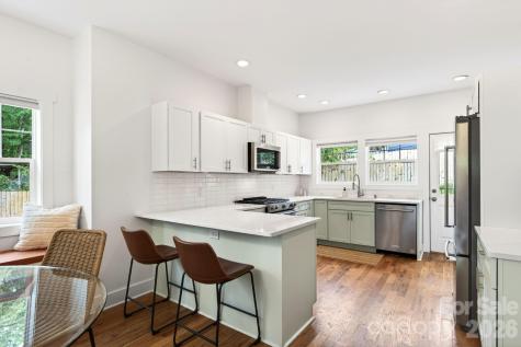 163 Sand Hill Road Asheville NC 28806