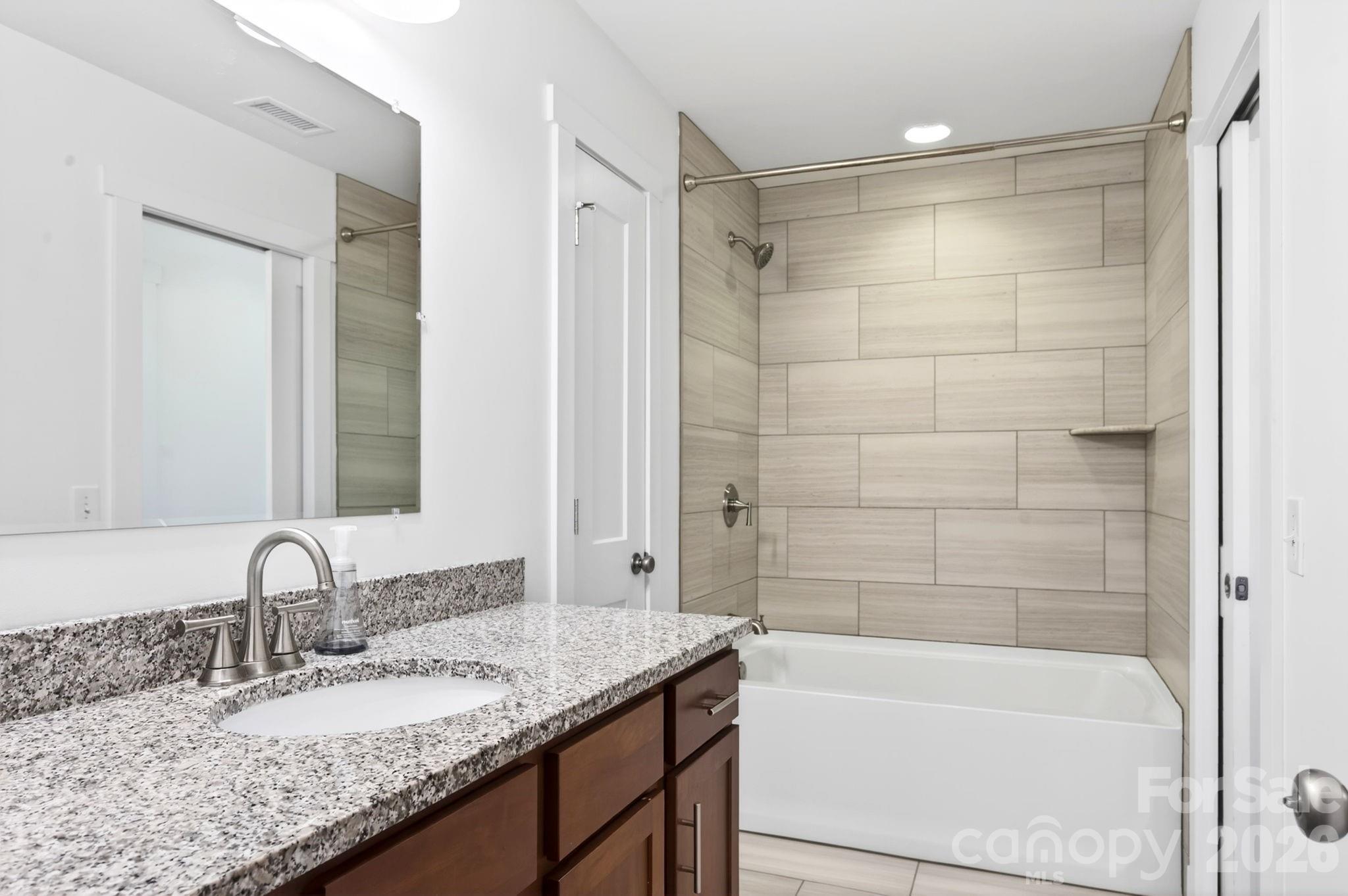 163 Sand Hill Road Asheville NC 28806