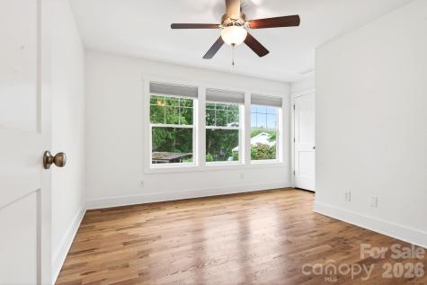 163 Sand Hill Road Asheville NC 28806