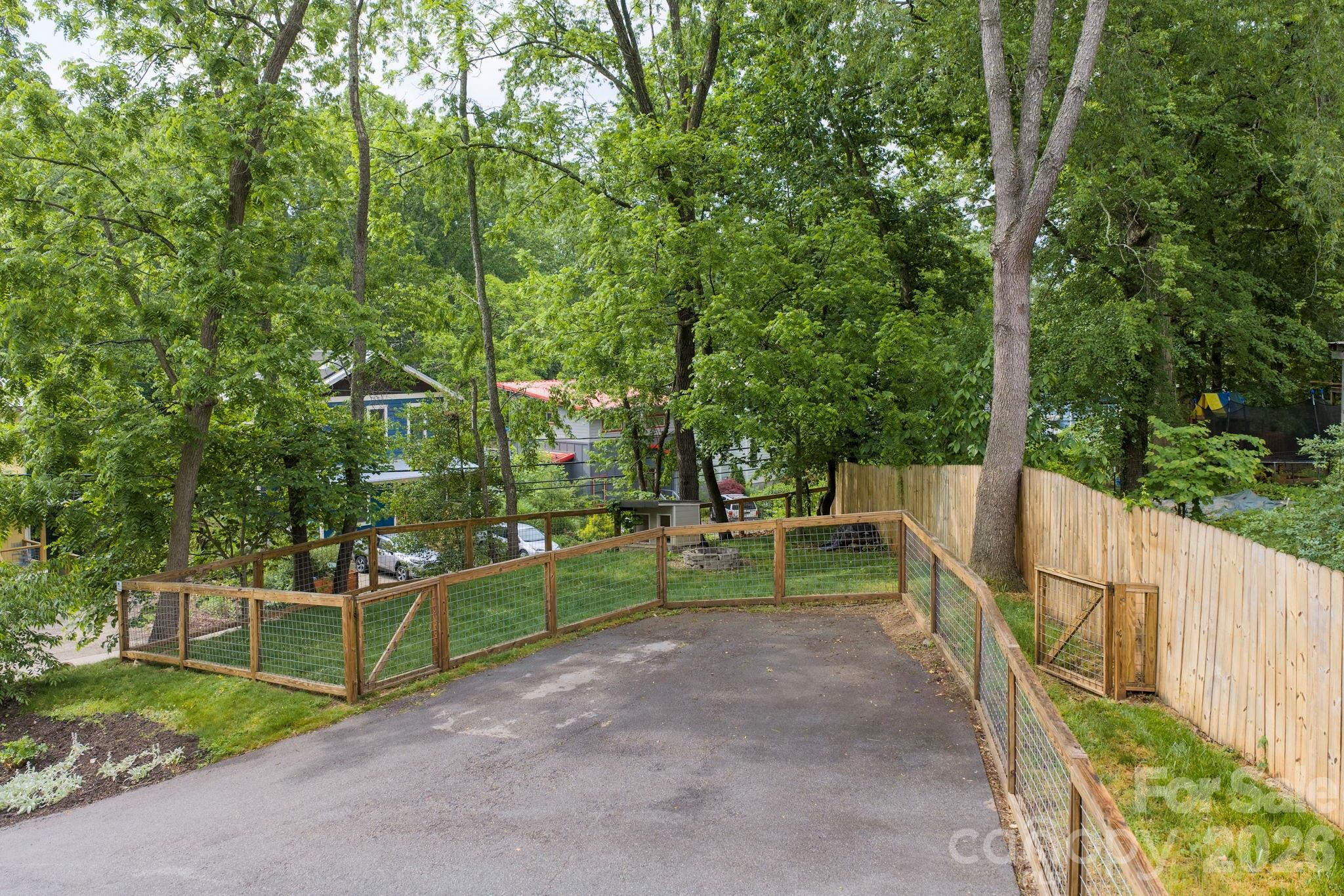 163 Sand Hill Road Asheville NC 28806