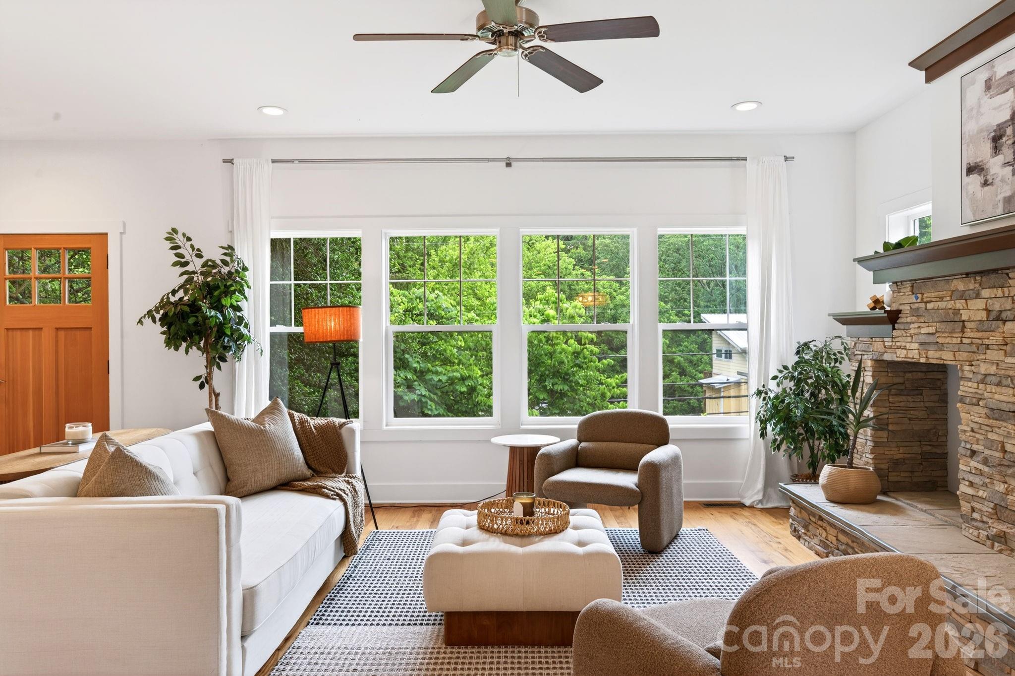 163 Sand Hill Road Asheville NC 28806