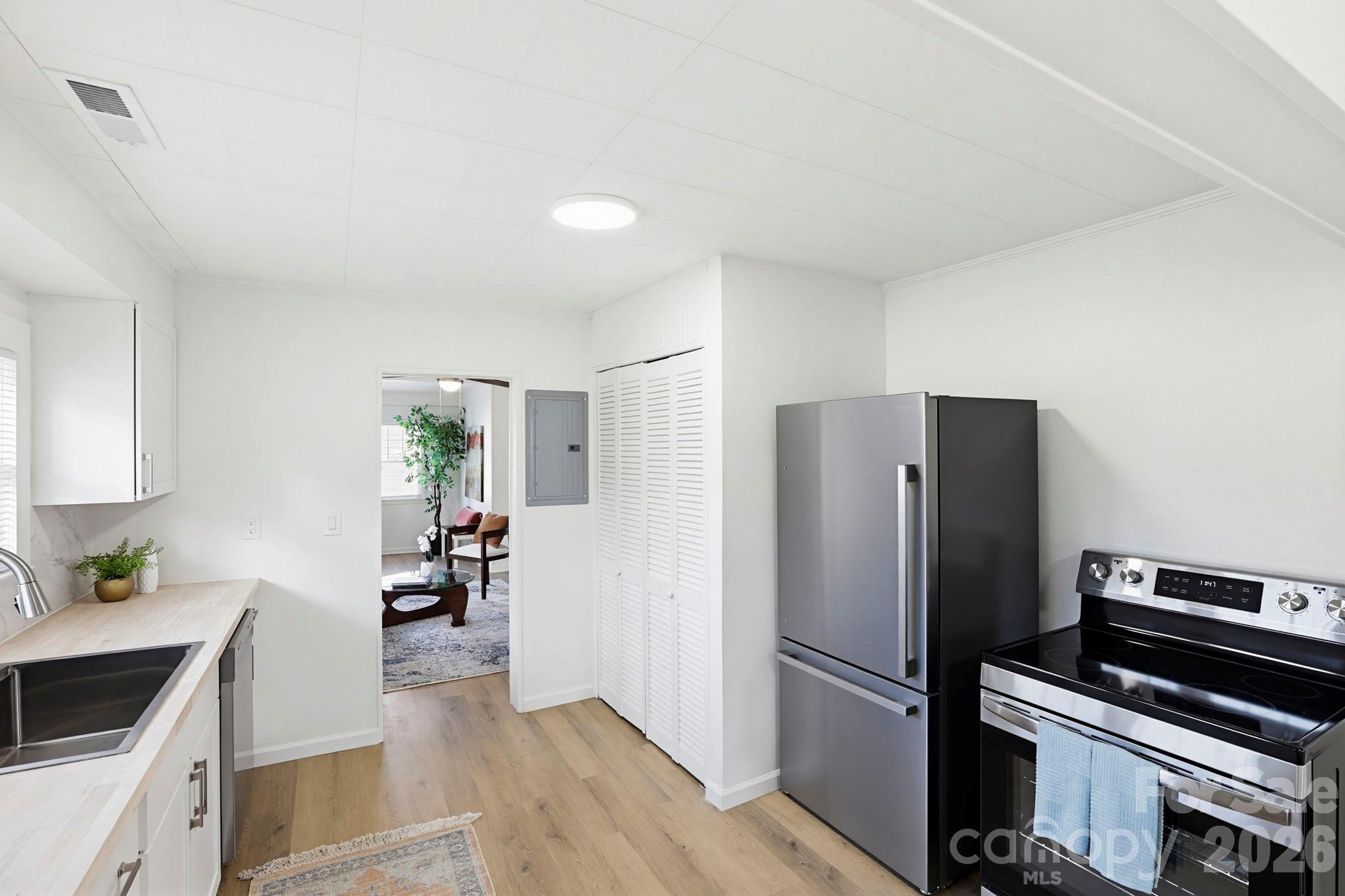 26 Francis Street Waynesville NC 28786