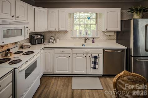 38 Rocky Meadows Road Newland NC 28657