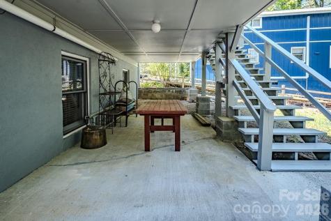38 Rocky Meadows Road Newland NC 28657