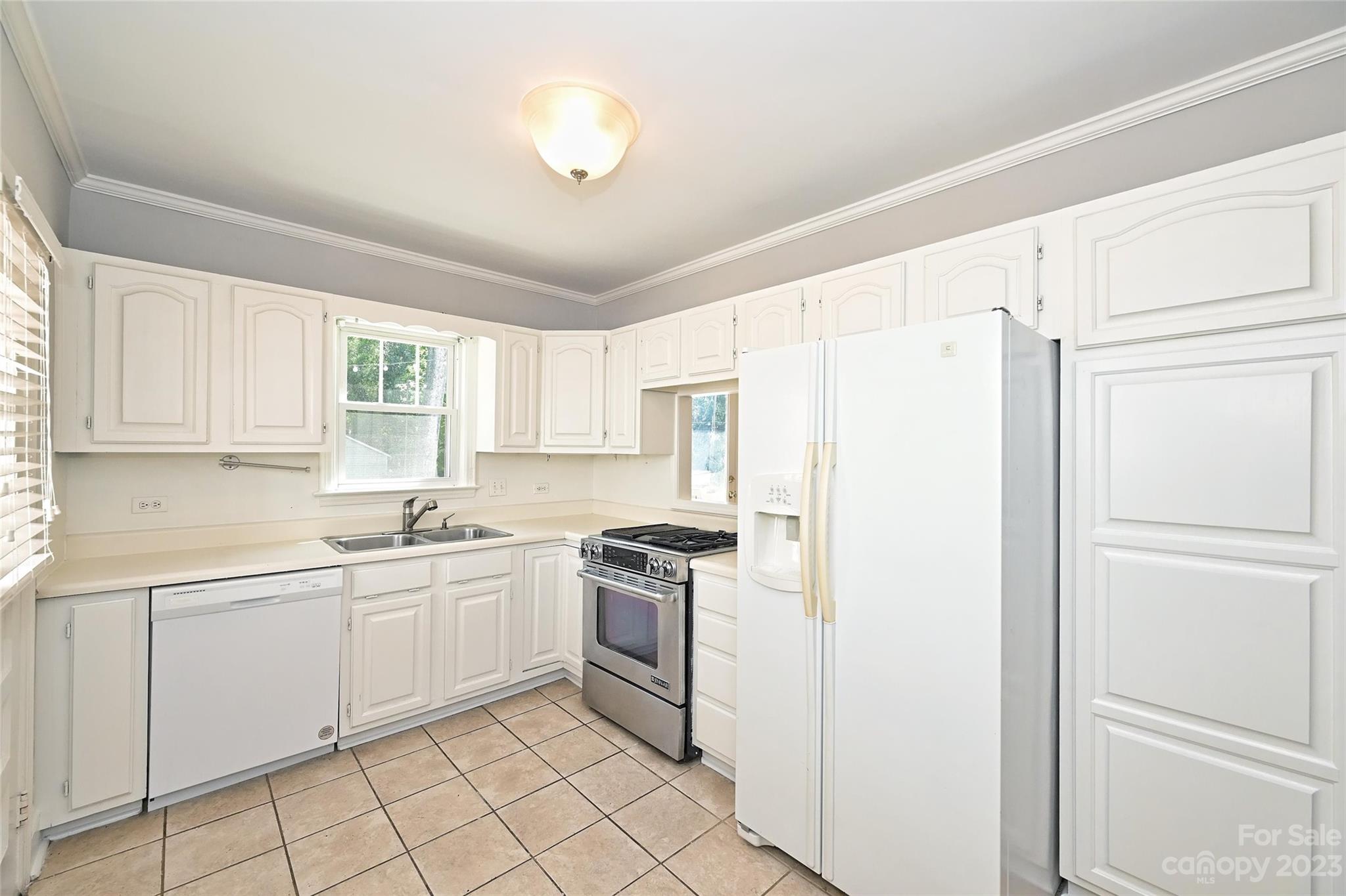 2817 Windsor Avenue Charlotte NC 28209