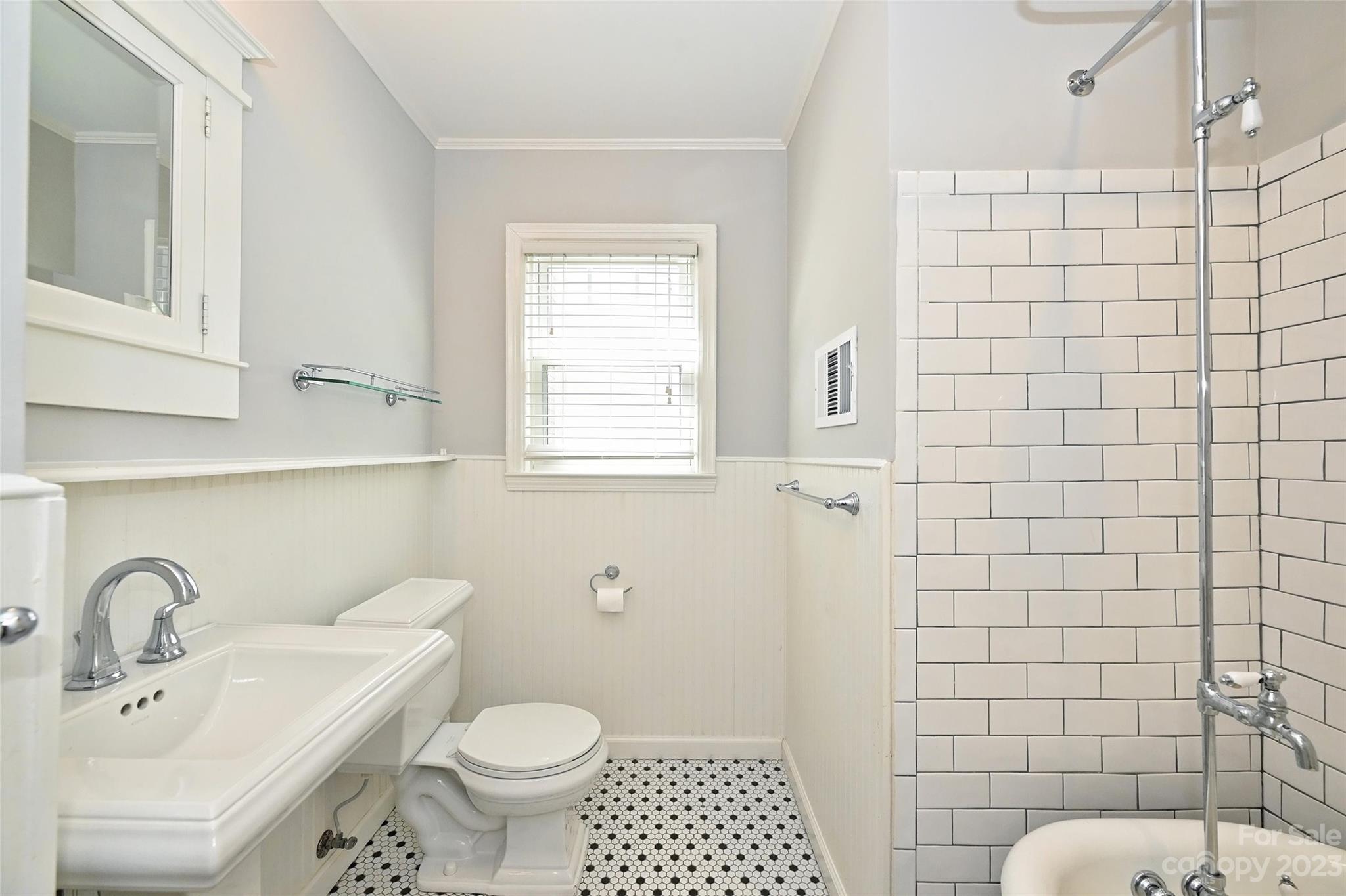 2817 Windsor Avenue Charlotte NC 28209