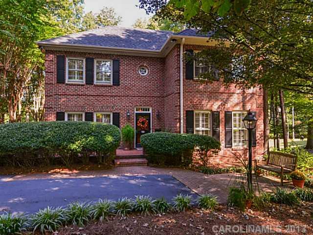 1500 Runnymede Lane Charlotte NC 28211