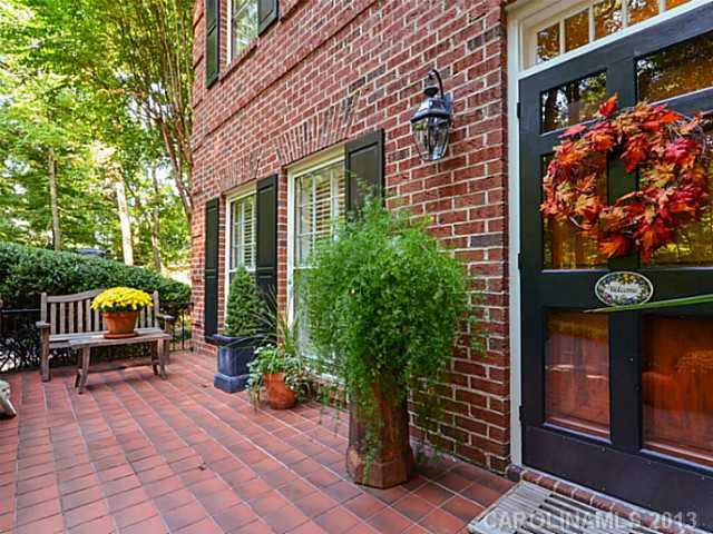 1500 Runnymede Lane Charlotte NC 28211