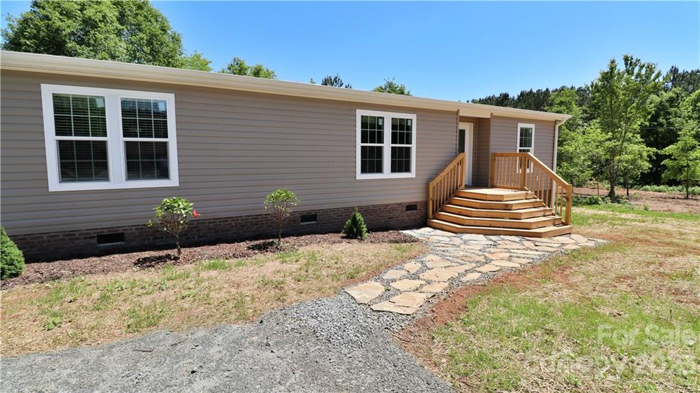 1499 Old Caroleen Road Forest City NC 28043