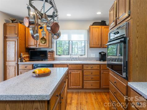 2 Bent Tree Drive Asheville NC 28803