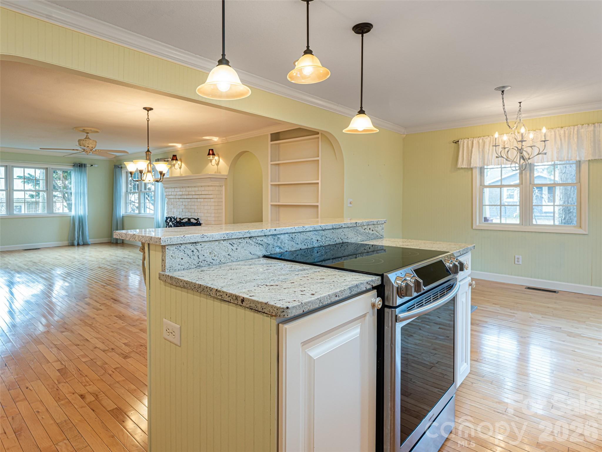 113 5th Street Black Mountain NC 28711
