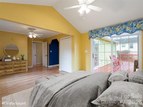 113 5th Street Black Mountain NC 28711