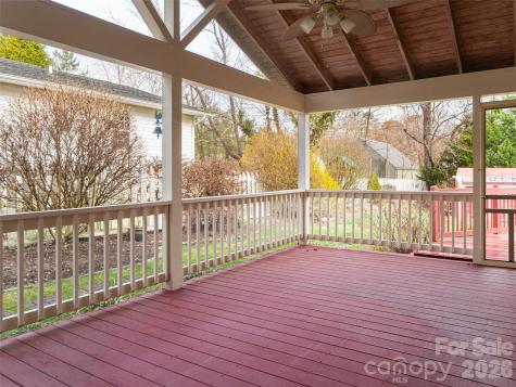 113 5th Street Black Mountain NC 28711