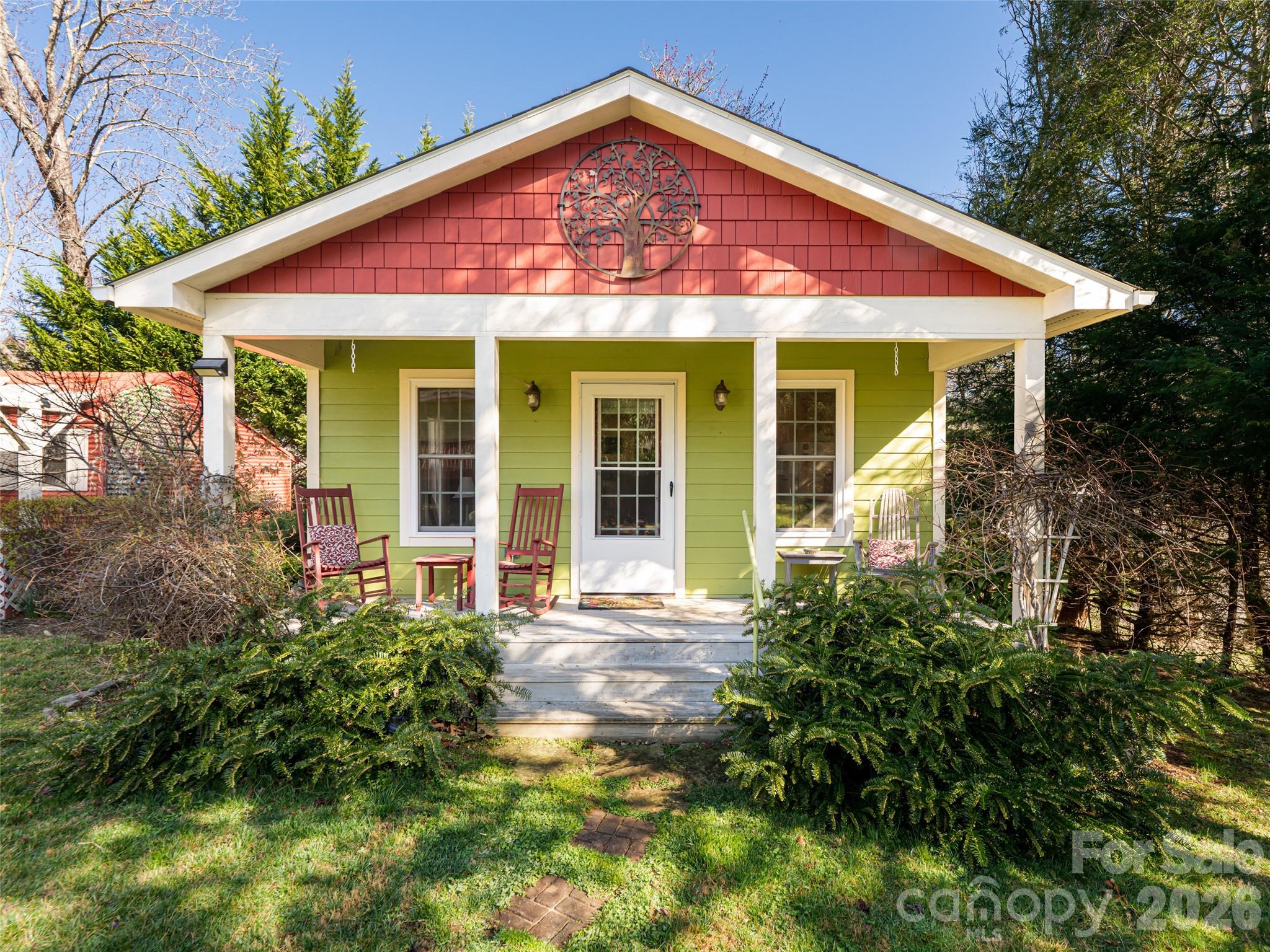 113 5th Street Black Mountain NC 28711