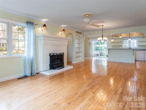 113 5th Street Black Mountain NC 28711