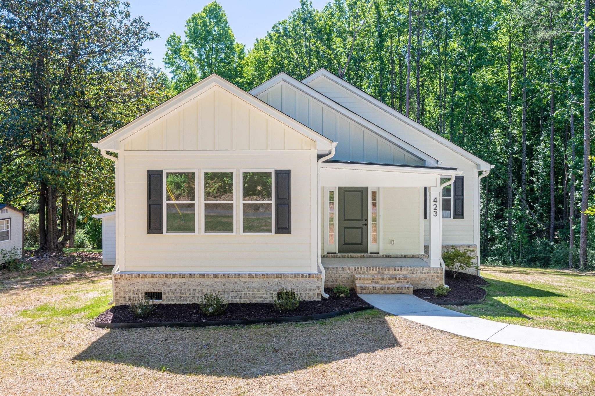 423 S Pinchback Avenue Bessemer City NC 28016