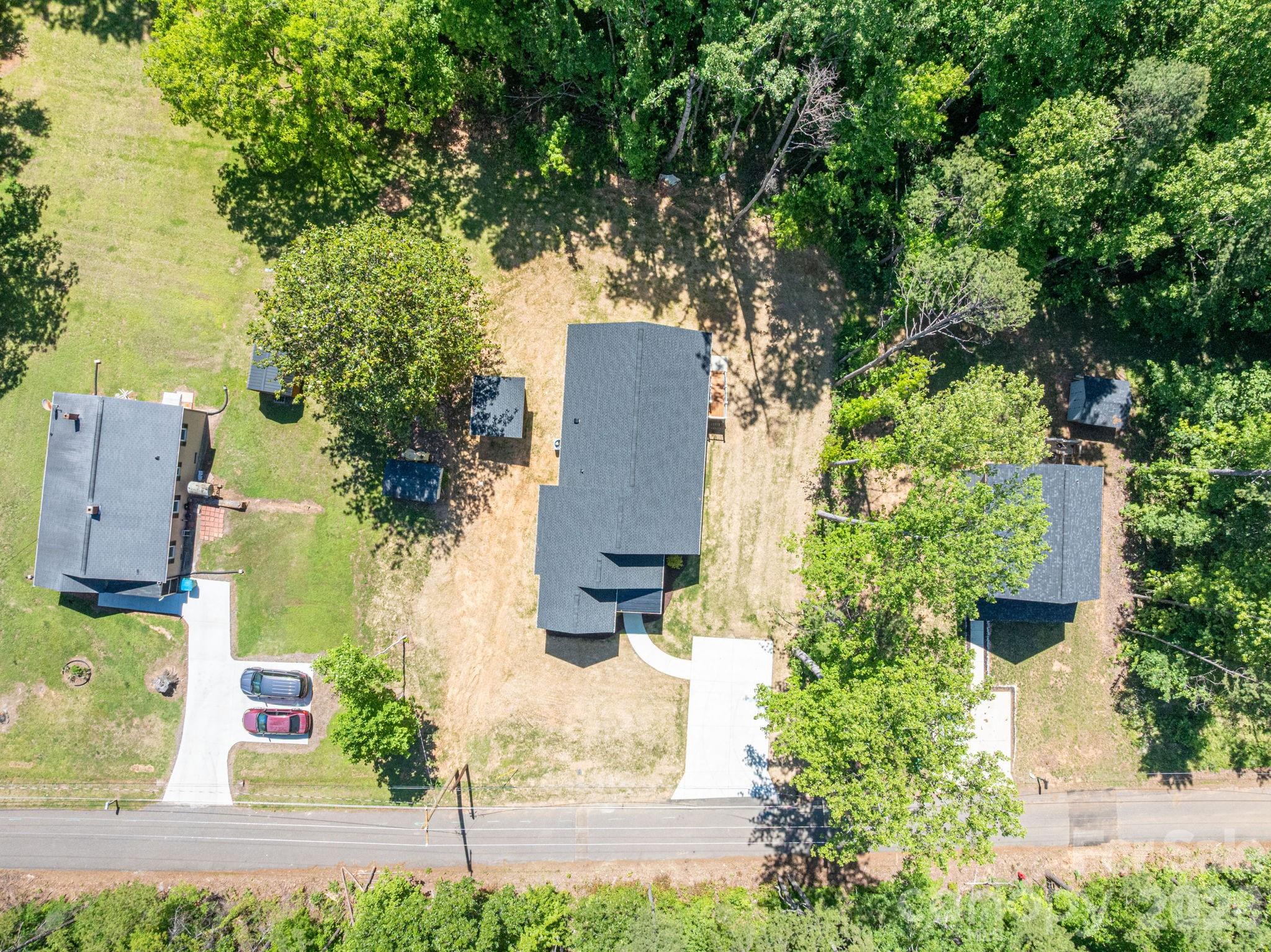 423 S Pinchback Avenue Bessemer City NC 28016