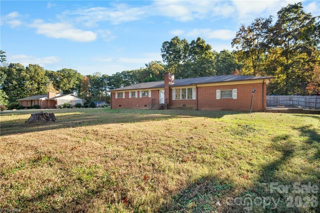 19 Colonial Drive Lexington NC 27292