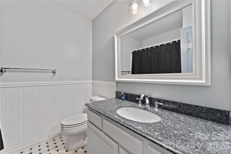11138 Saintsbury Place Charlotte NC 28270