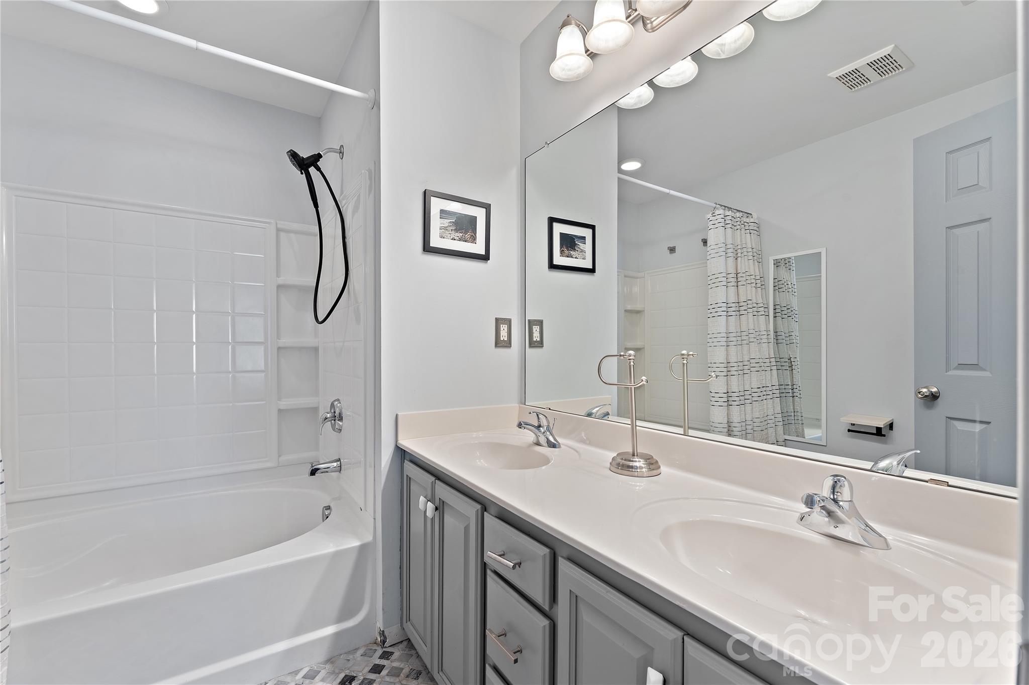 11138 Saintsbury Place Charlotte NC 28270