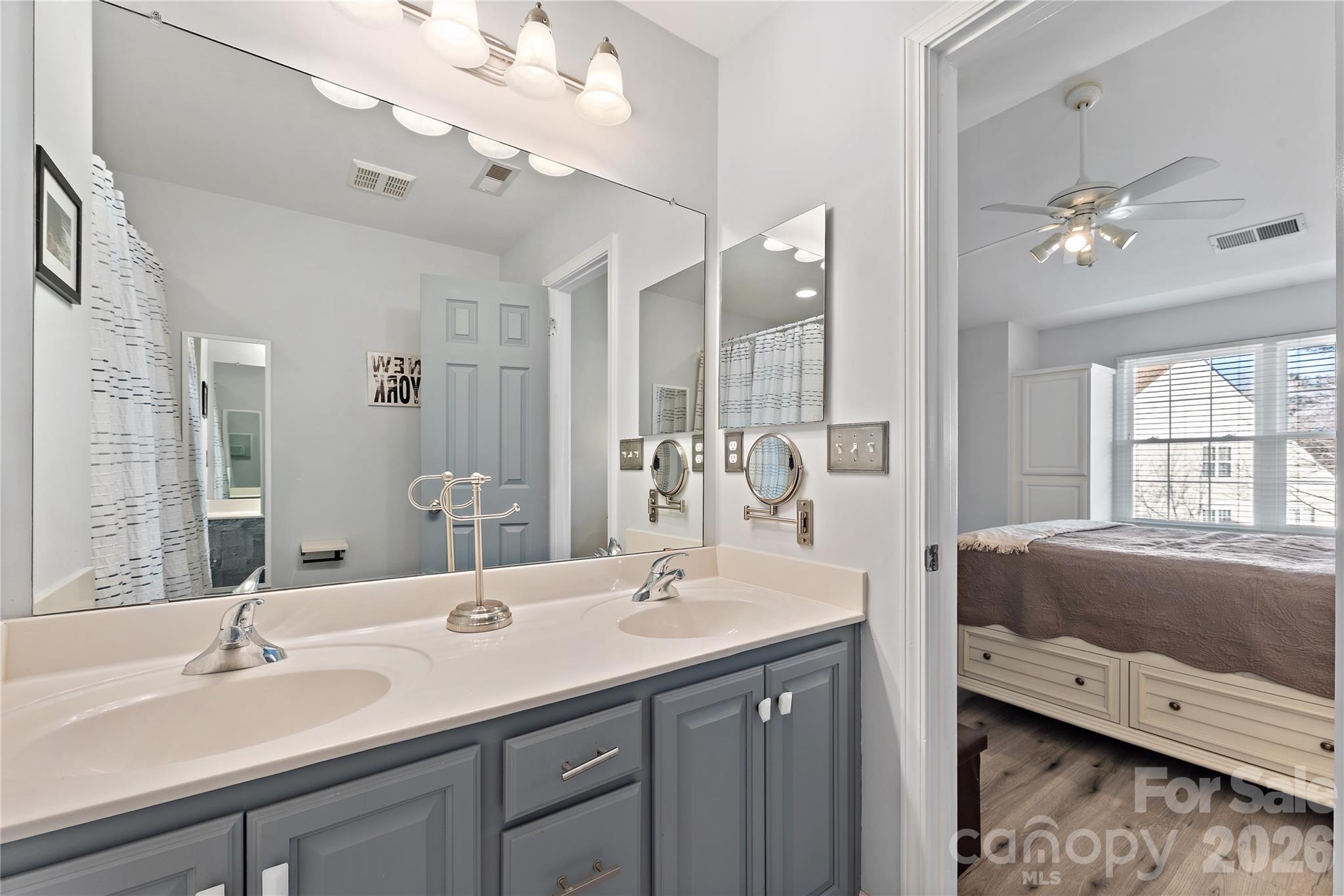 11138 Saintsbury Place Charlotte NC 28270
