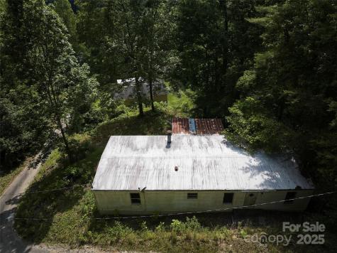 91 Keys Road Almond NC 28702