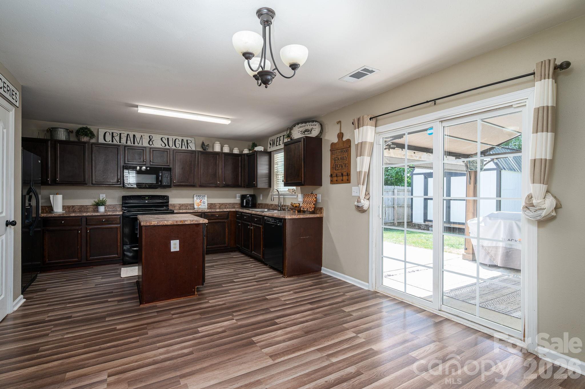 11531 Tribal Drive Charlotte NC 28214