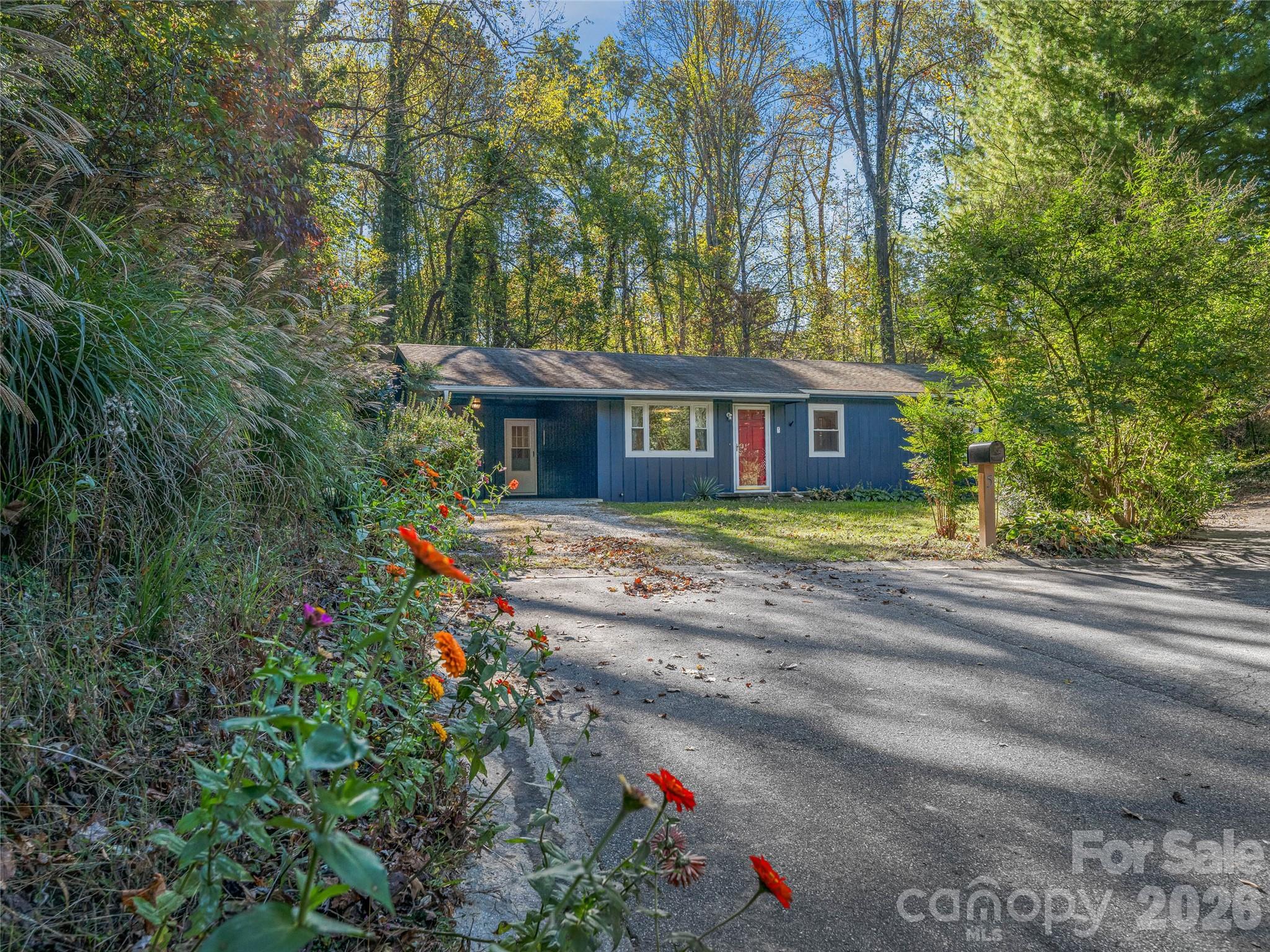 5 West Cove Street Weaverville NC 28787