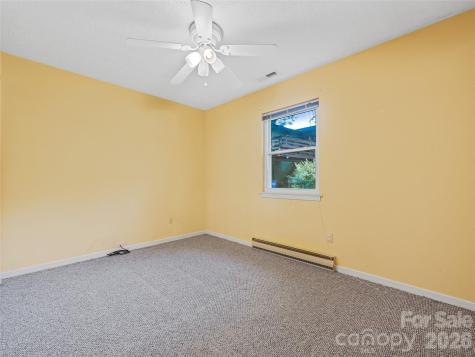 5 West Cove Street Weaverville NC 28787
