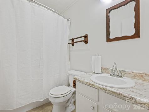 5 West Cove Street Weaverville NC 28787
