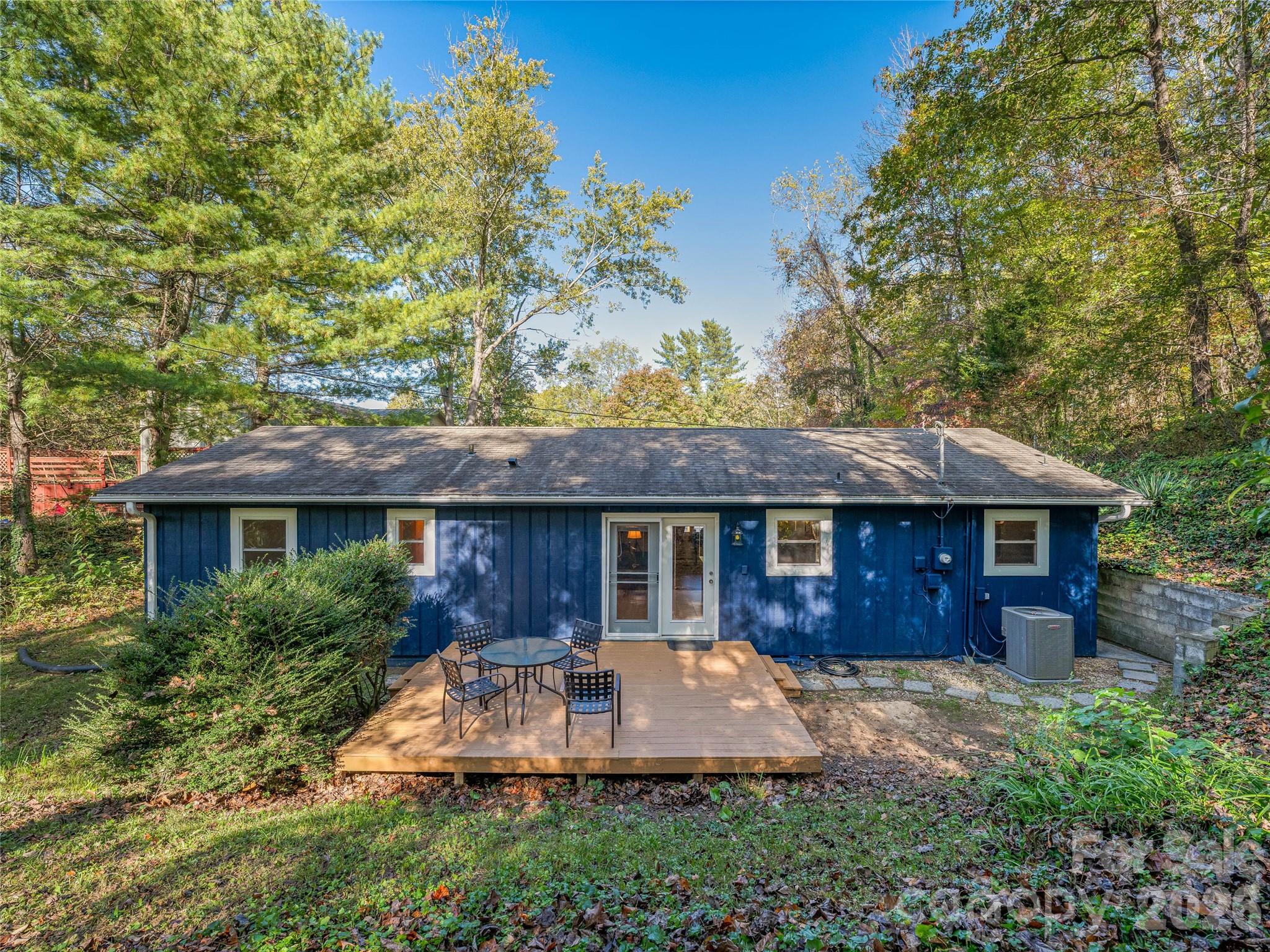 5 West Cove Street Weaverville NC 28787