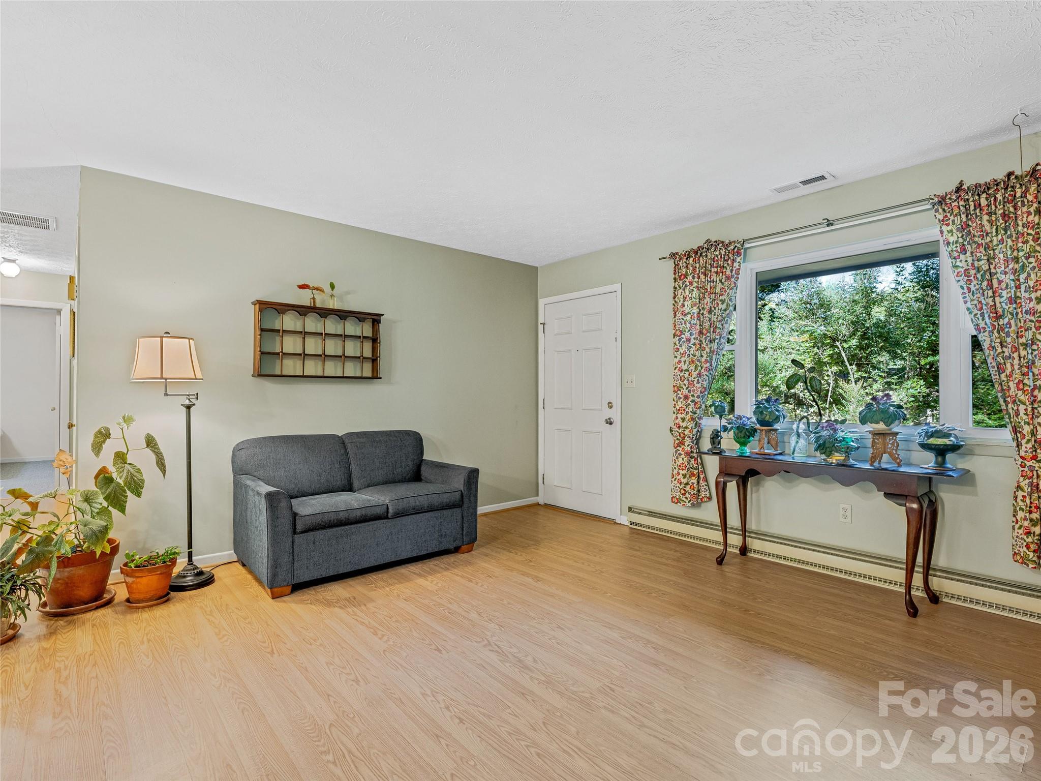 5 West Cove Street Weaverville NC 28787