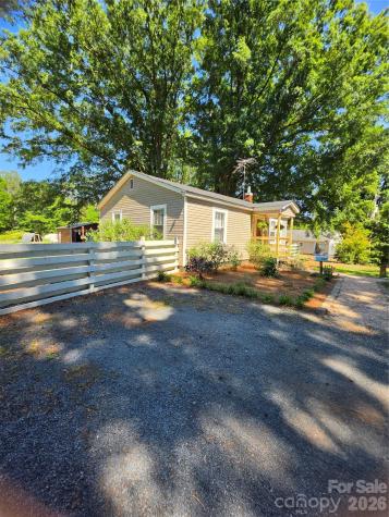222 Carrie Drive Oakboro NC 28129