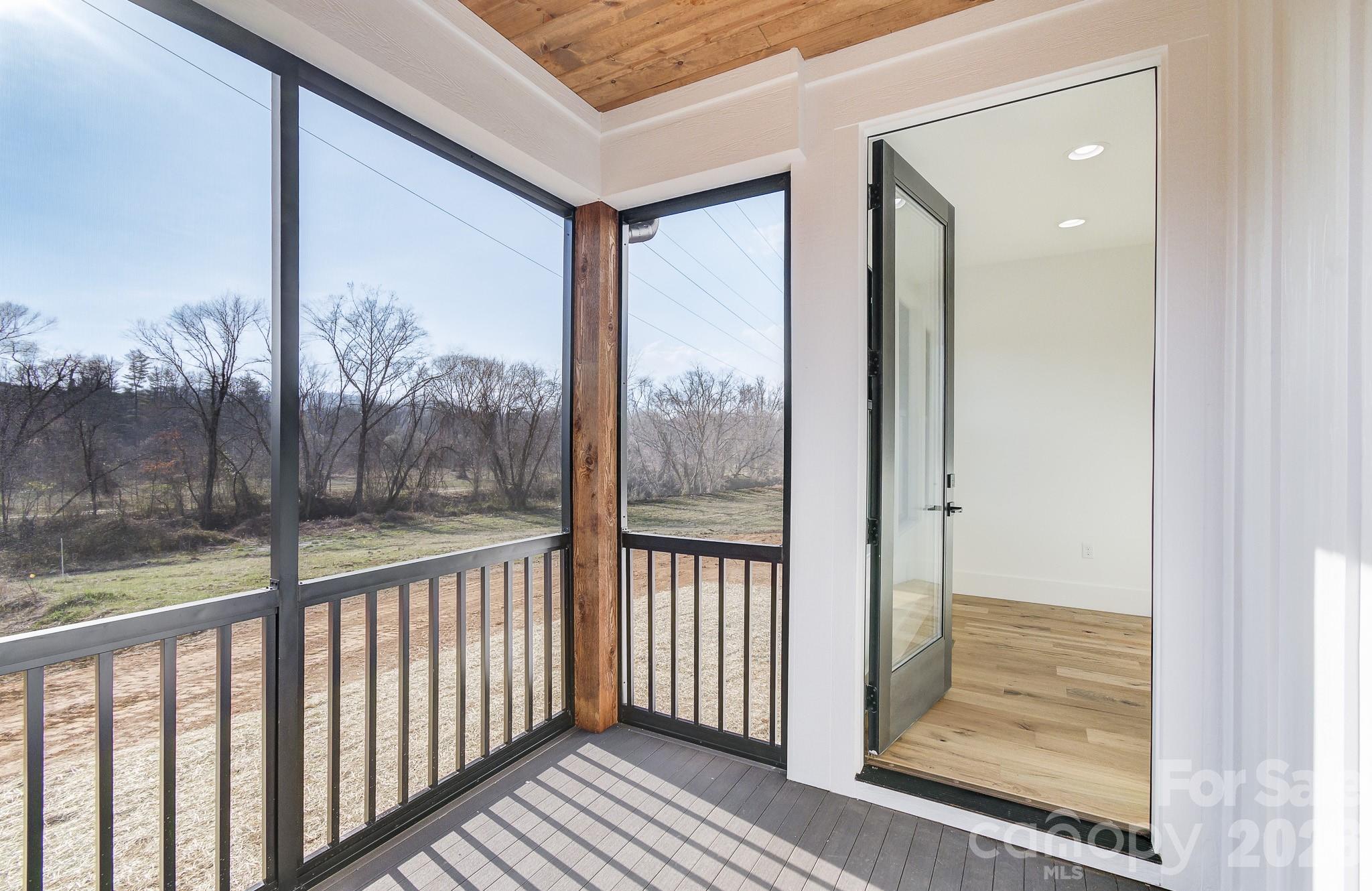 4 S Martha Kate Drive Hendersonville NC 28792