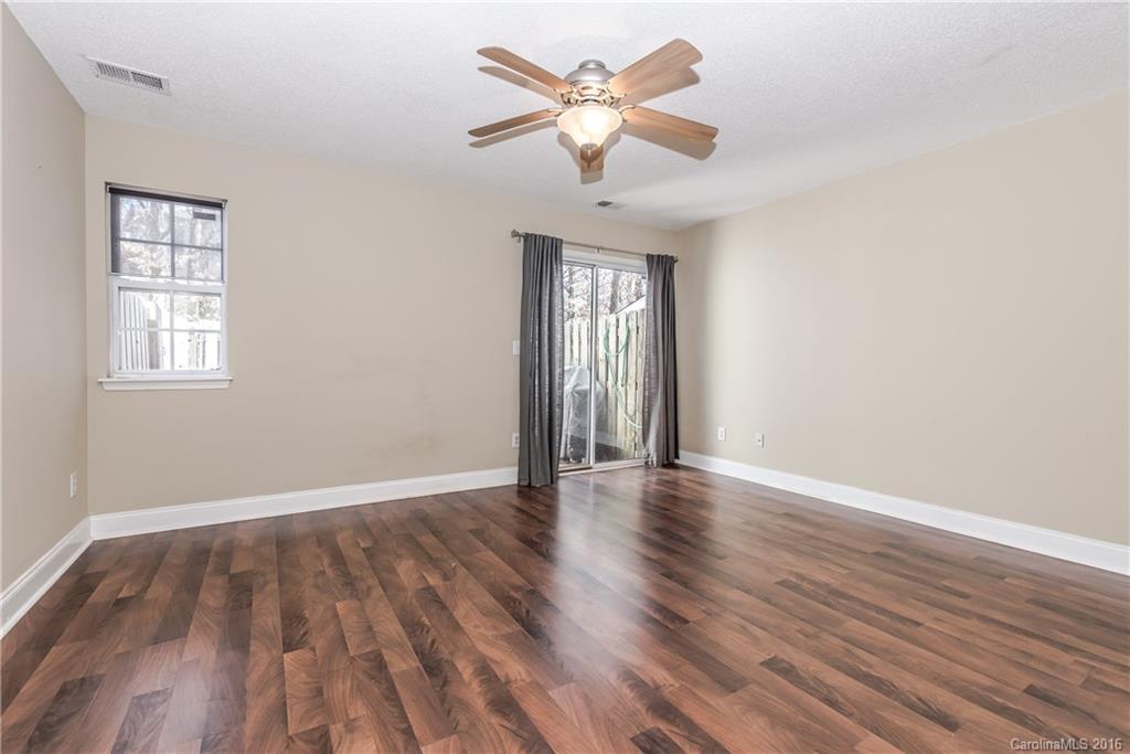 5925 Cougar Lane Charlotte NC 28269