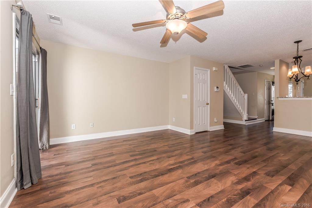 5925 Cougar Lane Charlotte NC 28269