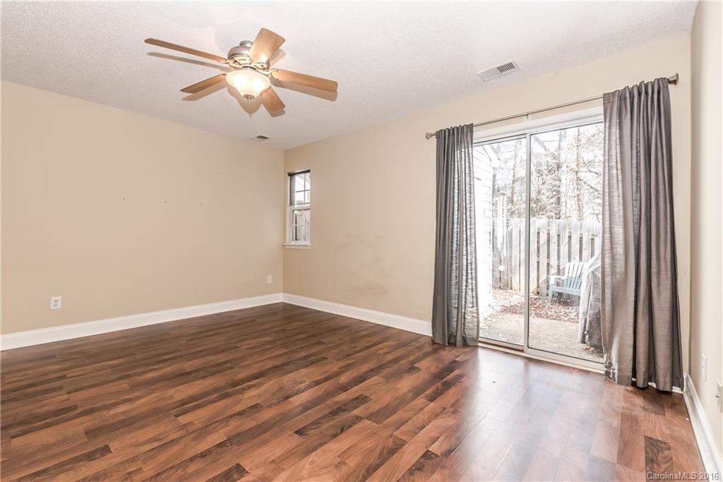 5925 Cougar Lane Charlotte NC 28269