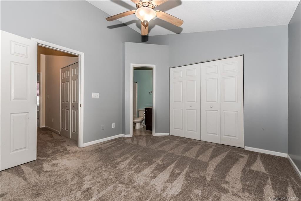 5925 Cougar Lane Charlotte NC 28269