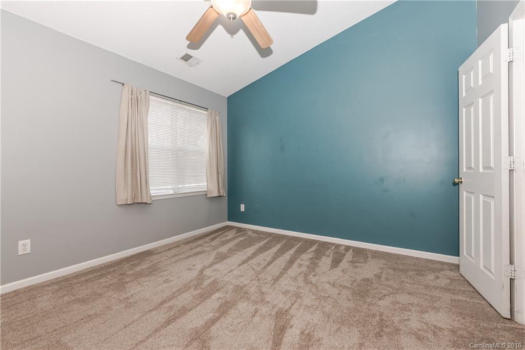 5925 Cougar Lane Charlotte NC 28269